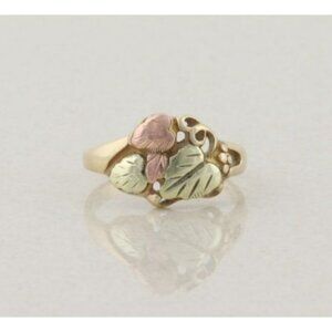 10k Yellow Gold Black Hills Gold Leaf Ring Size 7